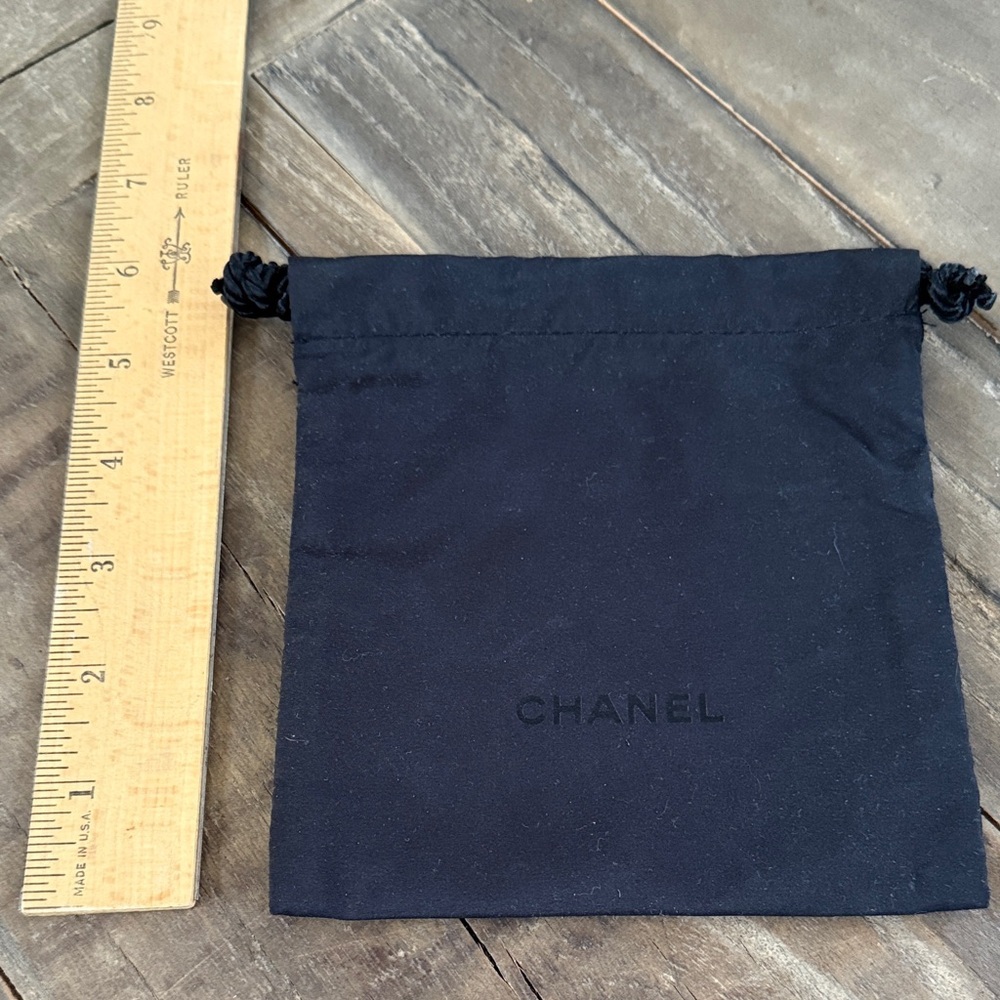 CHANEL Black Drawstring Pouch - Picture 2 of 3